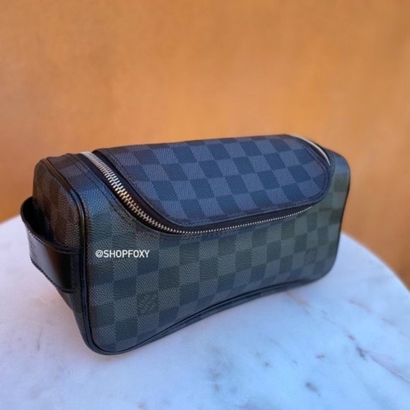 SOLD Louis Vuitton Damier Graphite Toiletry Zipper Pouch - Picture 3 of 15